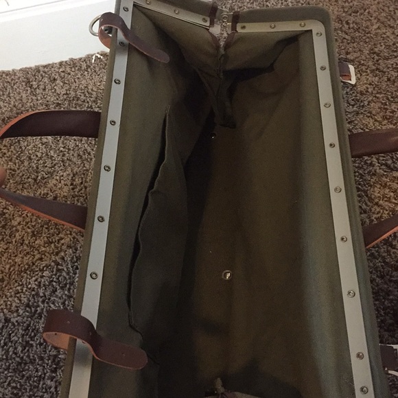 HIGH QUALITY DUFFEL BAG - Picture 3 of 5